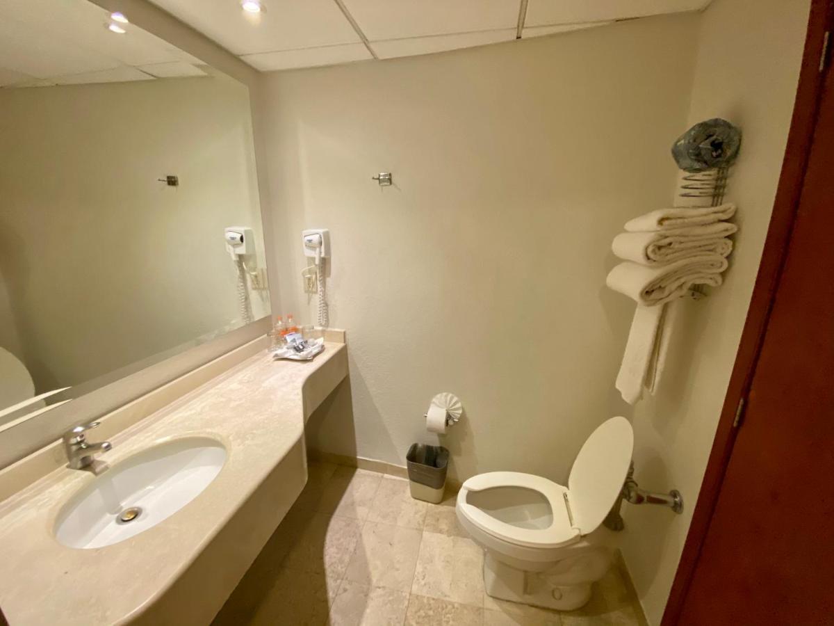 Hotel Mercury Inn Querétaro Εξωτερικό φωτογραφία