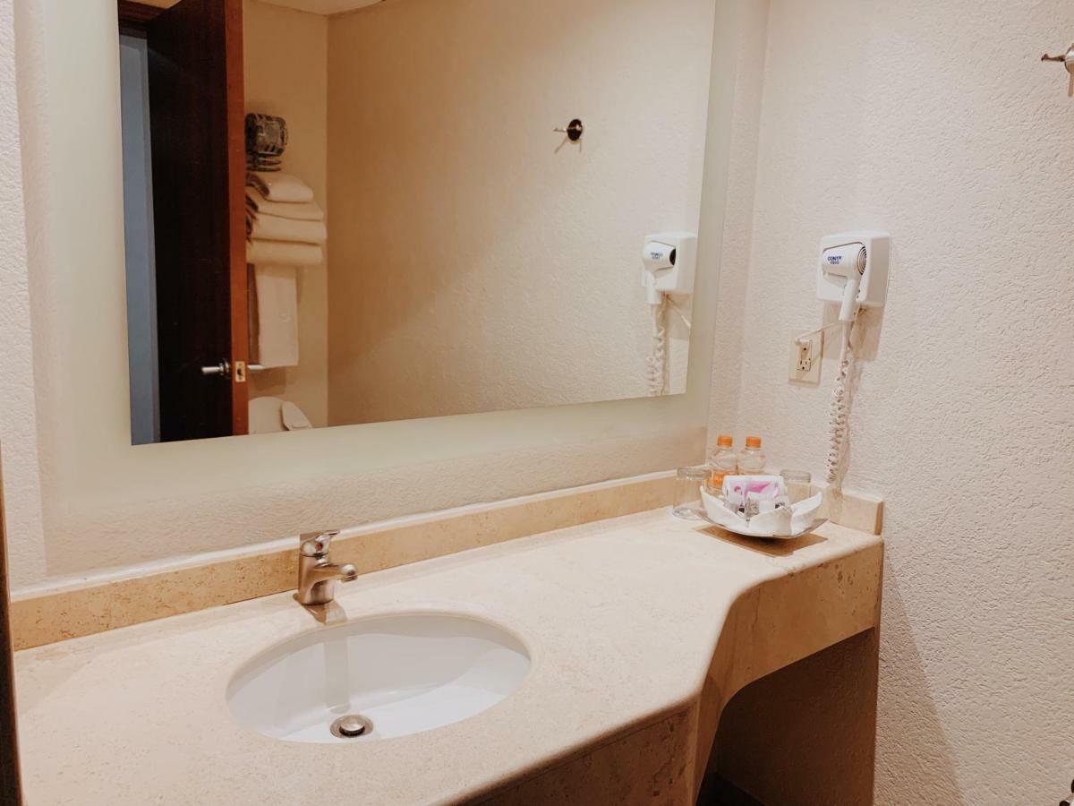 Hotel Mercury Inn Querétaro Εξωτερικό φωτογραφία